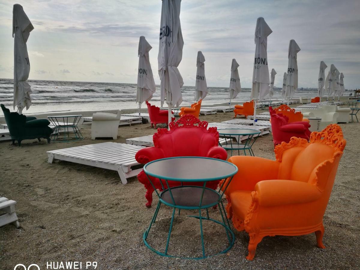 Luxury Studio 42 De Silva Mamaia Exteriör bild