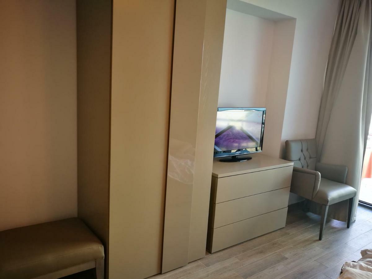 Luxury Studio 42 De Silva Mamaia Exteriör bild